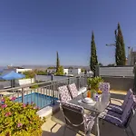 فيلة Lenias Sea View