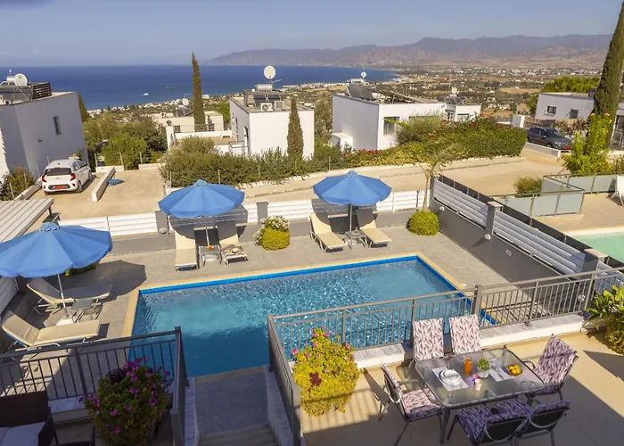 Villa Lenias Sea View *