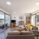 Lenias Sea View Villa *