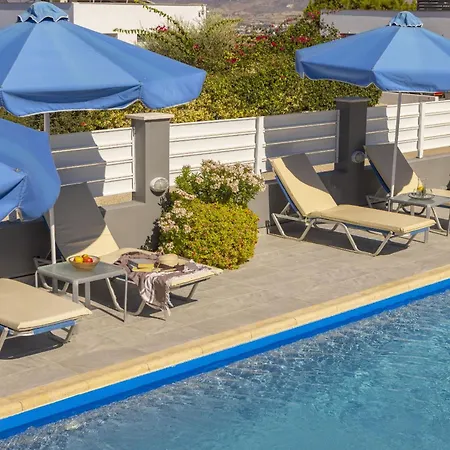 Lenias Sea View * ネオ・チョリオ