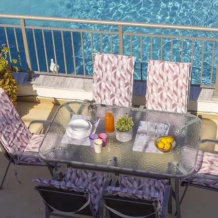 Lenias Sea View