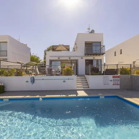 Lenias Sea View *